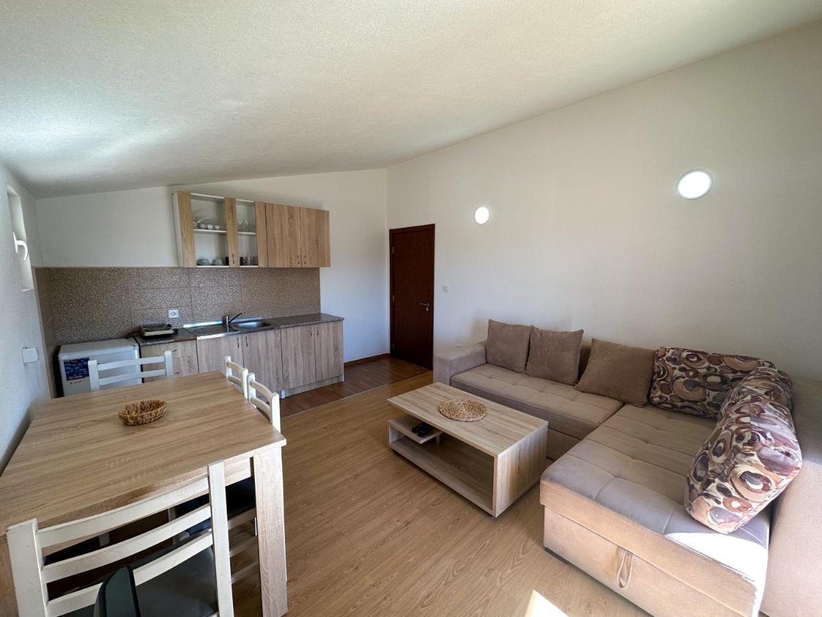 Jasmin Apartmani Bar Luaran gambar