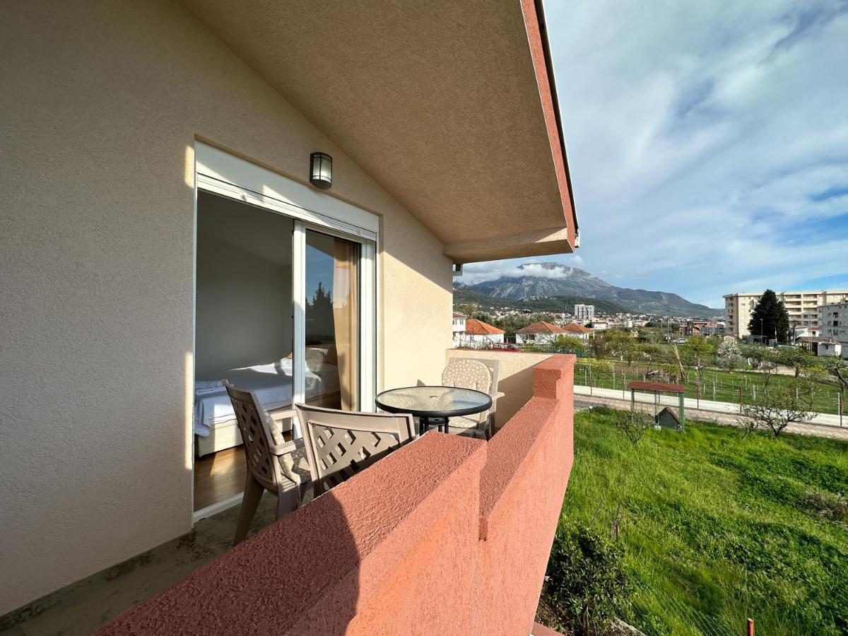 Jasmin Apartmani Bar Luaran gambar
