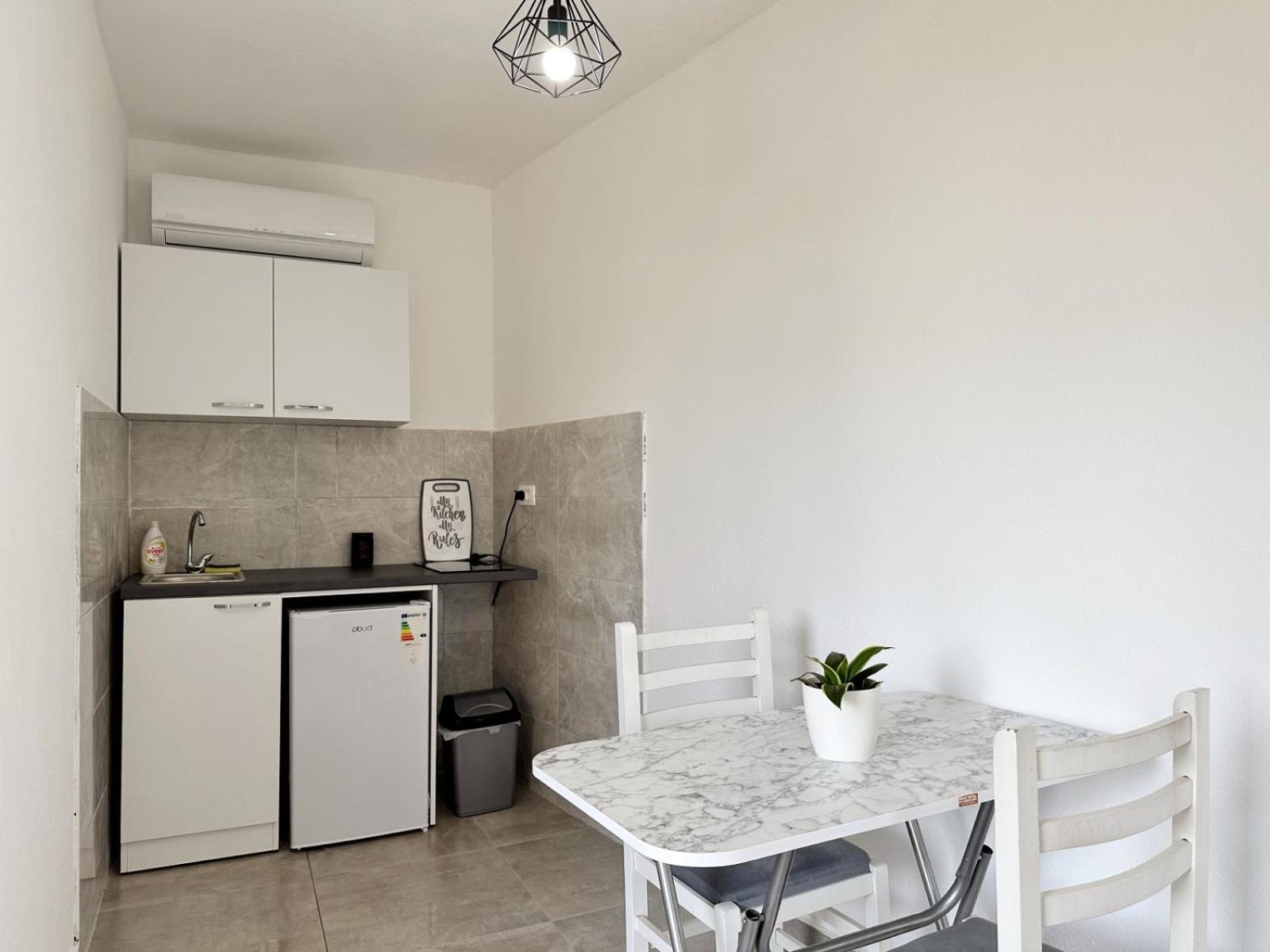 Jasmin Apartmani Bar Luaran gambar