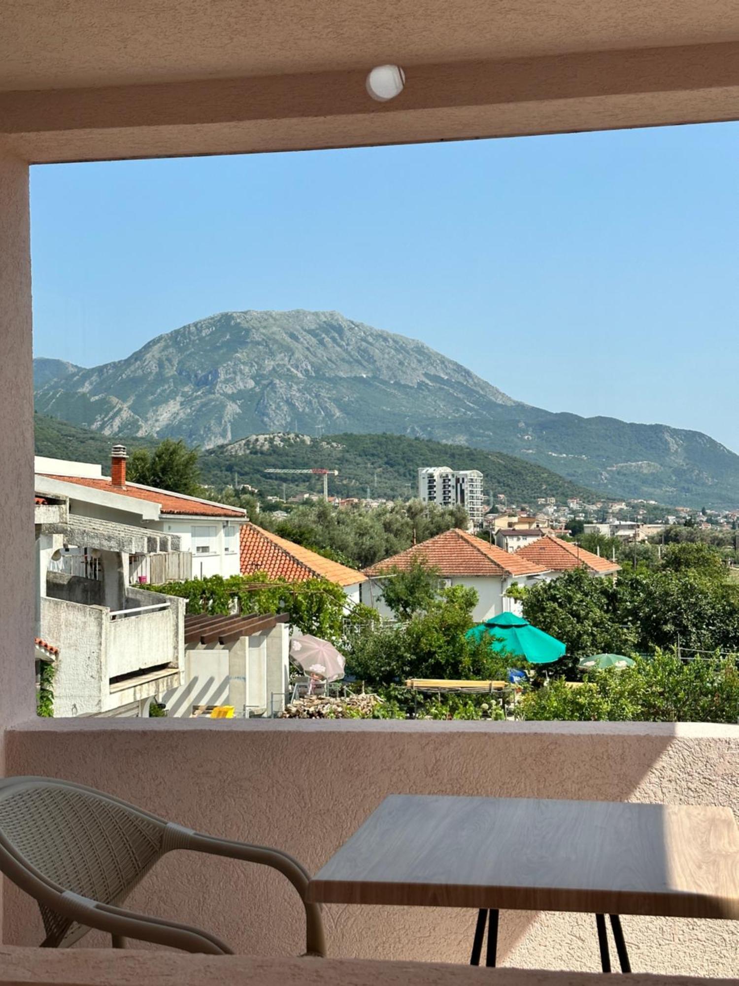 Jasmin Apartmani Bar Luaran gambar