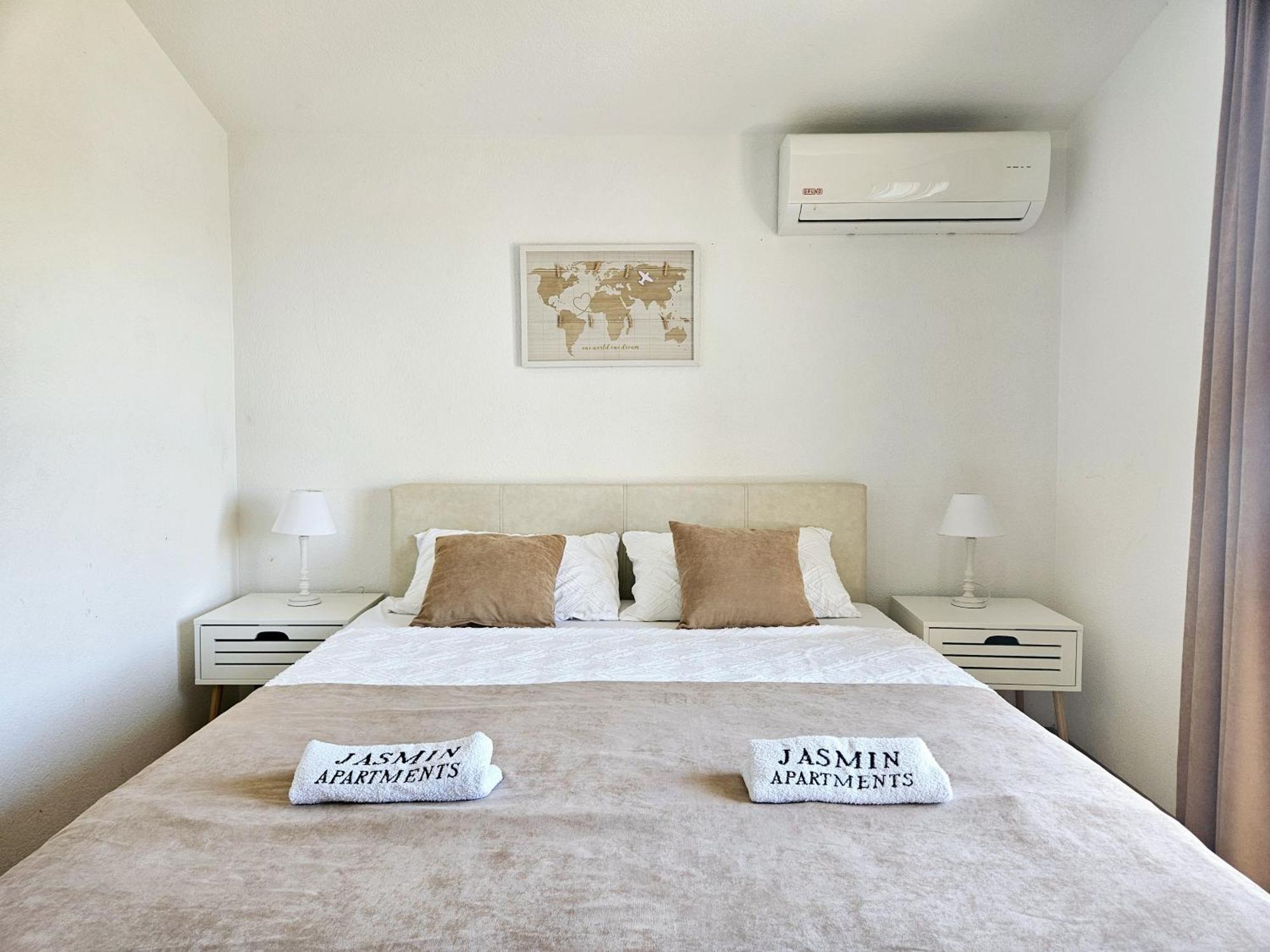 Jasmin Apartmani Bar Luaran gambar