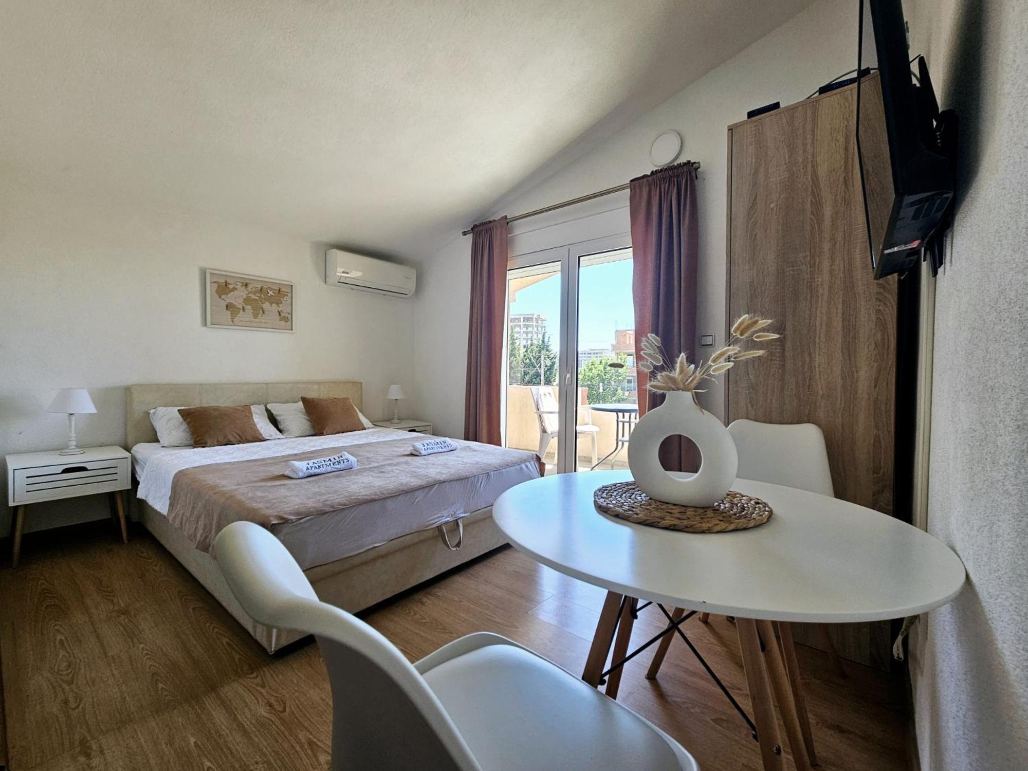 Jasmin Apartmani Bar Luaran gambar